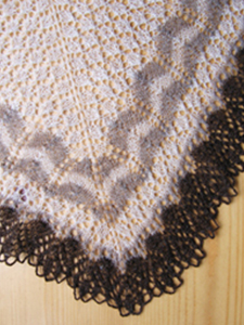 Free Knitting Pattern L10579 Lace Shawl : Lion Brand Yarn Company